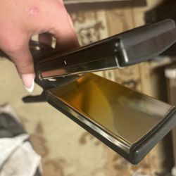 WIGO brand Hair Straightener