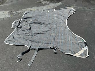 Rhino brand horse blanket size 78