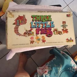 Three Little Pigs Board Game.