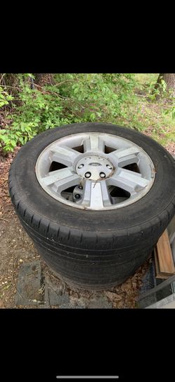 2004 Ford F-150 20” rims and tires