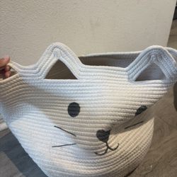 Hamper