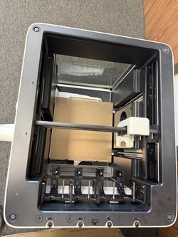 U1 3D printer Main unit/frame only. No accessories included.”