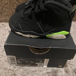 $60 Jordan’s For Sale Size 5c