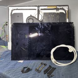 iMac 2017 – Cracked Screen – No SSD – Works Internally