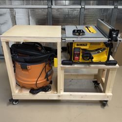 Dewalt Table saw With Rigid Vacuum Connection