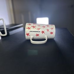 Starbucks 2014 16oz Holiday Red Stars Starburst Christmas Ceramic Coffee Mug