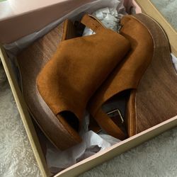 Brown Wedges 