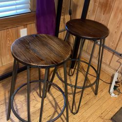 4 Stools 