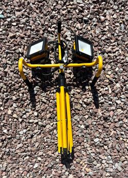 Adjustable Work Light/Spotlight