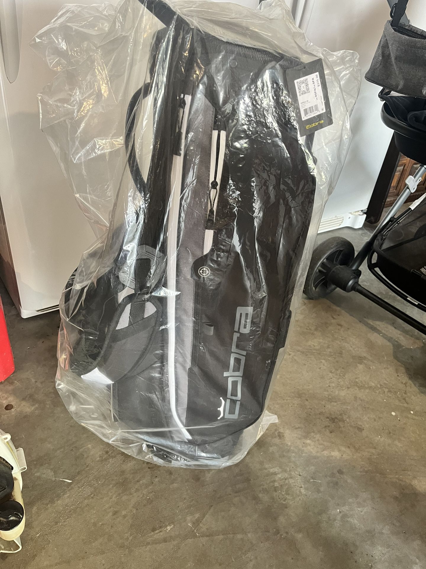 Brand New Cobra Ultralight Golf Bag