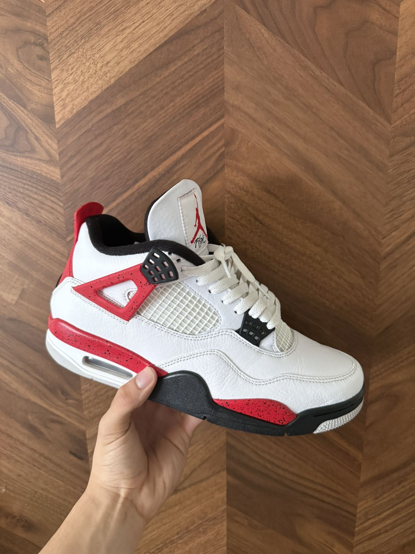 Air Jordan 4 Retro