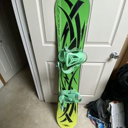 Rivia snowboard + bindings