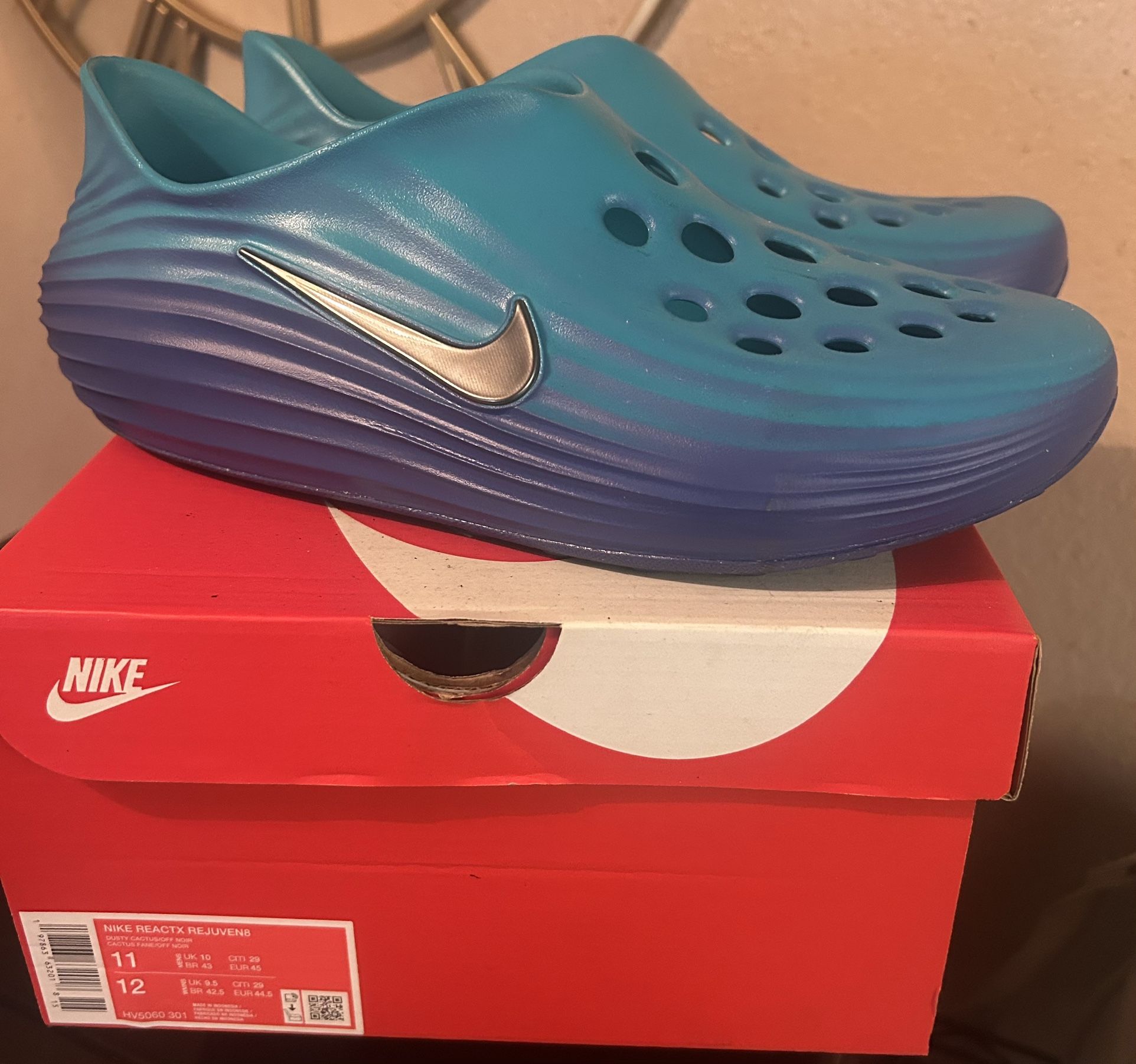 Nike shoes