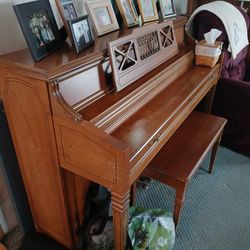 Wurlitzer Piano