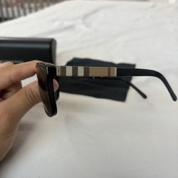 Burberry Sunglasses 