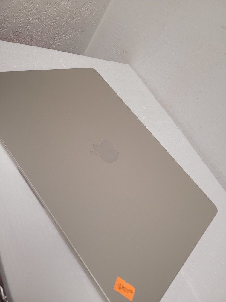 Laptop M3 AIR $55 Down _enganche