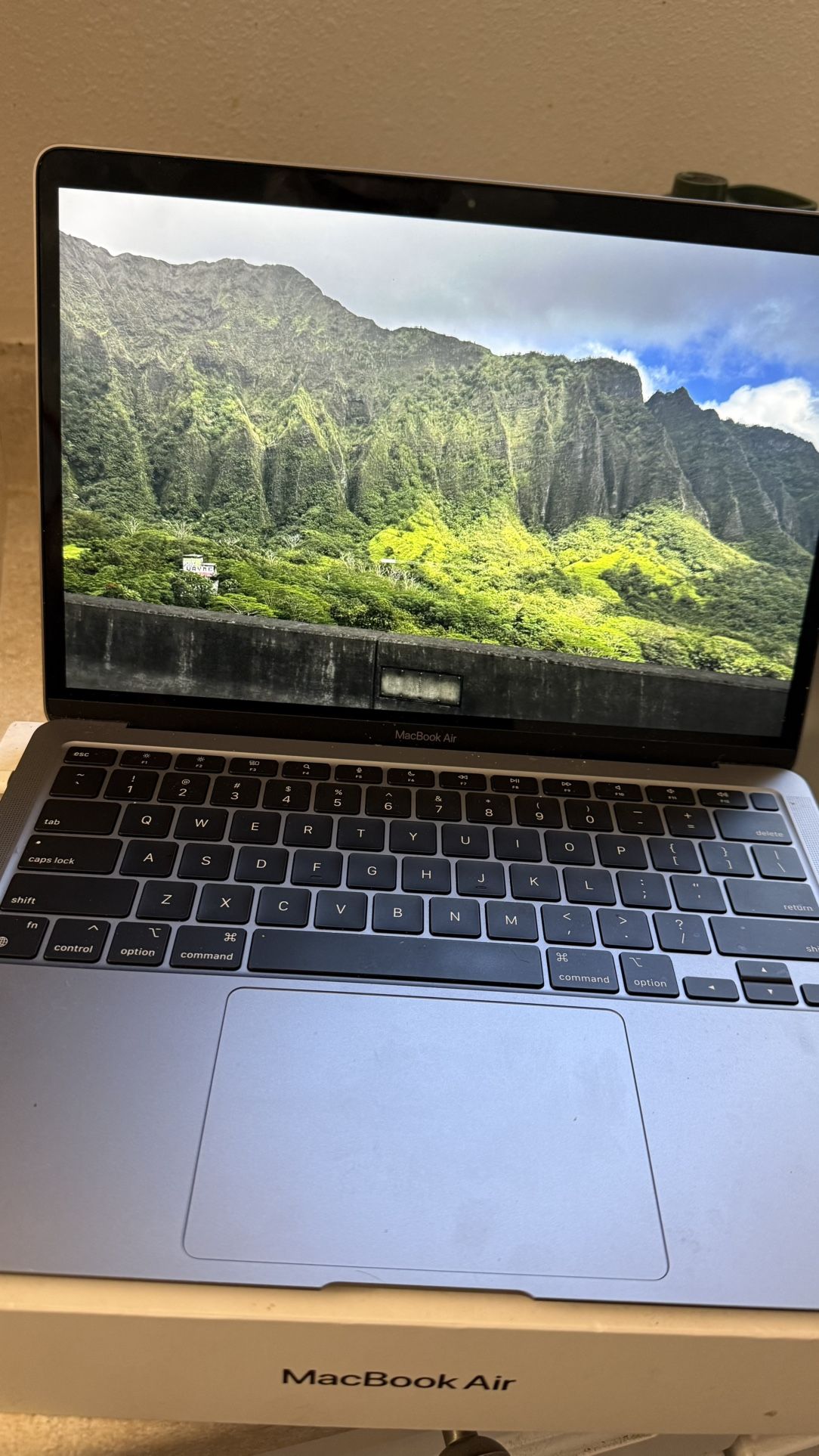 Mac Book  Air M1 256GBSSD 13 Inch 