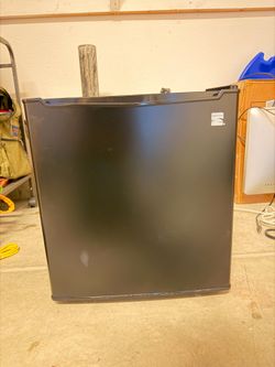 Kenmore mini fridge