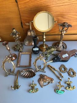 20 PIECE DIFFERENT DECORATIVE BRASS ITEMS