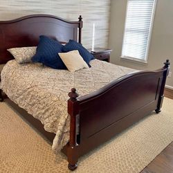 Nice Queen Size Bed and Mattress(delivery Available 