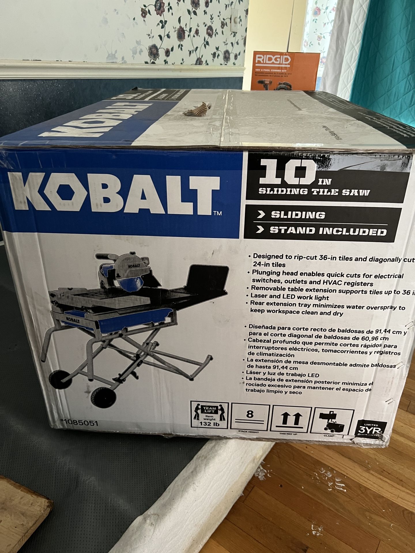 Tile Saw With Stand