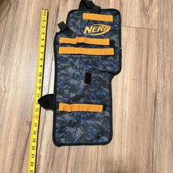 Thicken Storage Bag Back Holster Adjustable Belt For Toy Gun EO FF- Nerf gear with blue camouflage and orange accents. Ideal for action-packed play.