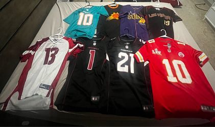 Sports jersey lot