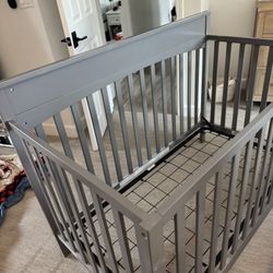 Baby/Toddler Crib