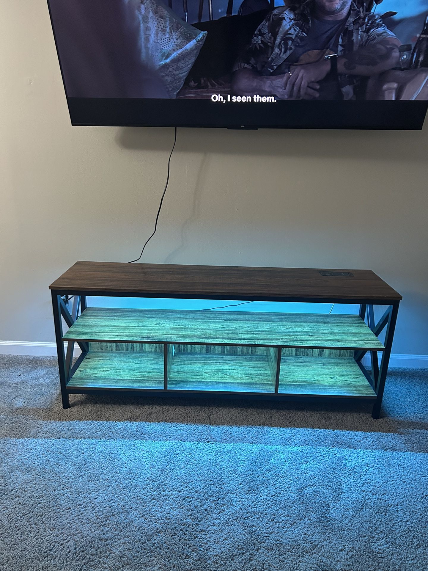 LED TV Station