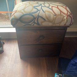 Sitting Stool With Cushions