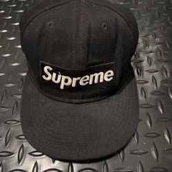 Supreme Hat 