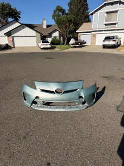 Toyota prius bumper