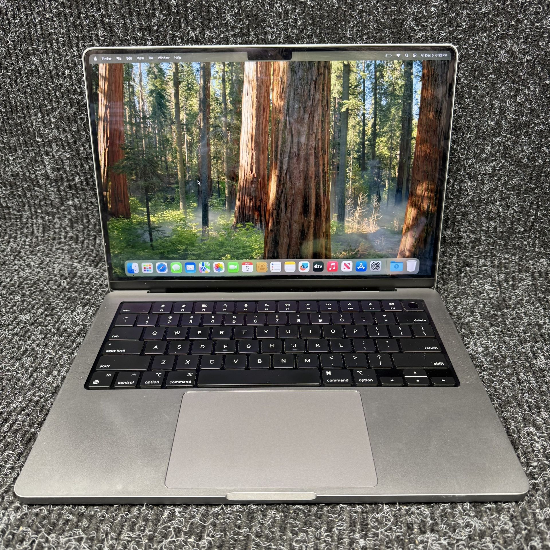 Apple MacBook Pro 2021 14.2" M1 Pro 10-Core 1TB SSD 16GB RAM 16-Core GPU Mac OS