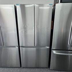 Refrigerator Stainless Steel 33” 