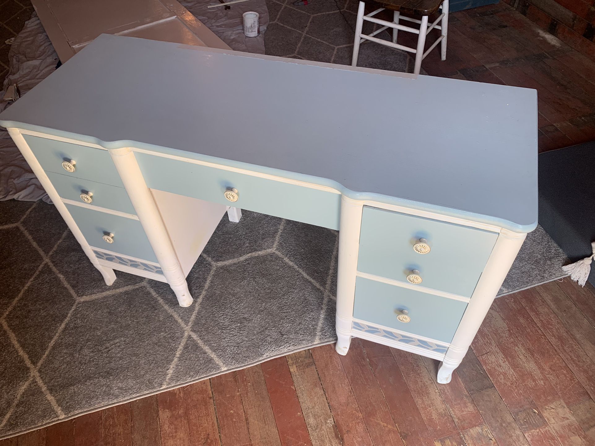 Hand-painted Vanity With mirror