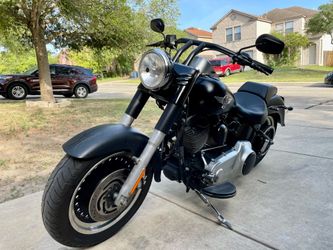 2010 Harley-Davidson Fat Boy Lo – 38k Miles – $6,500 obo