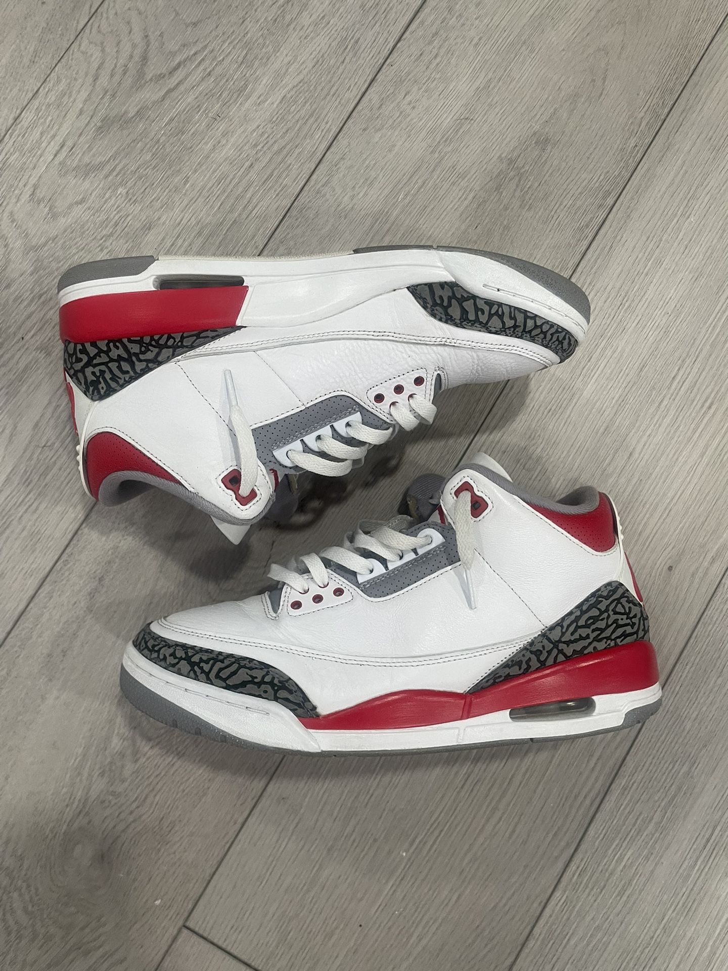 Jordan 3 Fire Reds