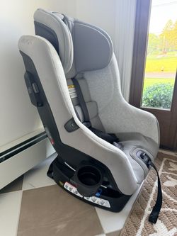 Nuna Rava Car Seat