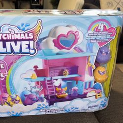 Hatchimals Alive! Hatchi-Nursery Playset 