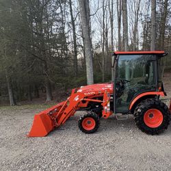 2024 Kubota LX2620 Hydrostatic Cab Tractor 
