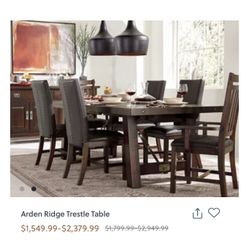 Beautiful Dinning Set - Table + 4 Chairs+  Wine Console 