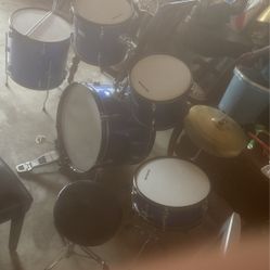 Drum Set 175$