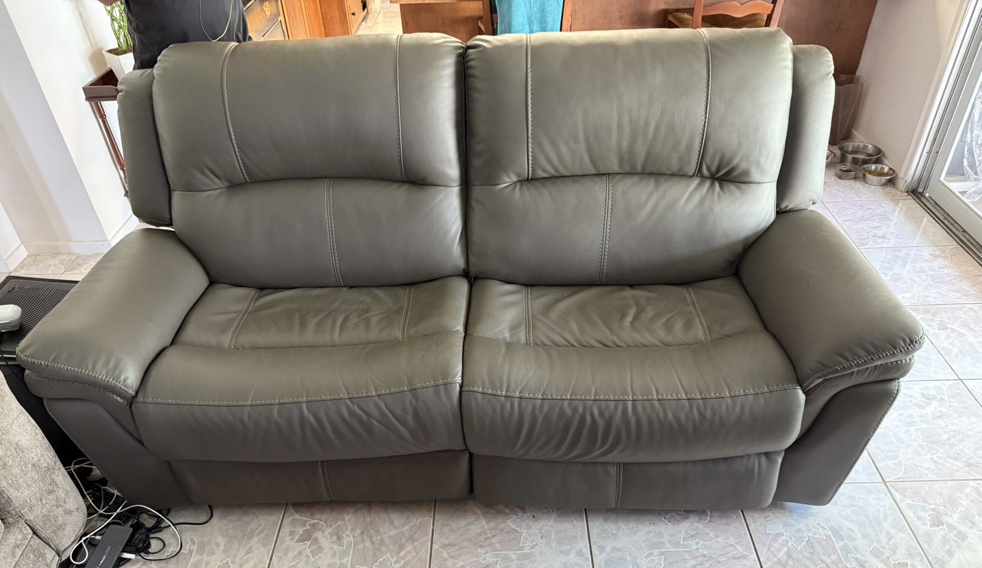 FlexSteel Leather Power Recliner Loveseat