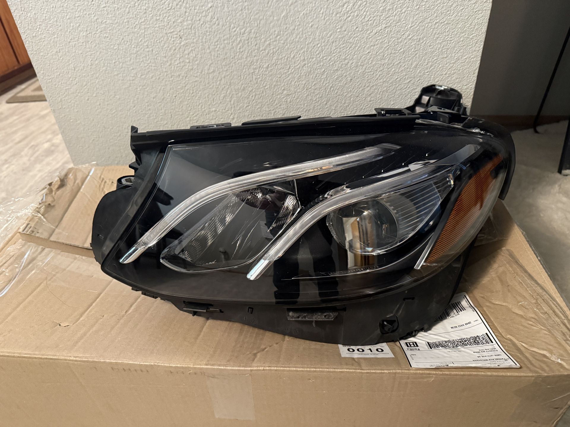 front left headlight (driver side) Mercedes-Benz E Class E300 / E400 / E43 / E63 Chassis: W213