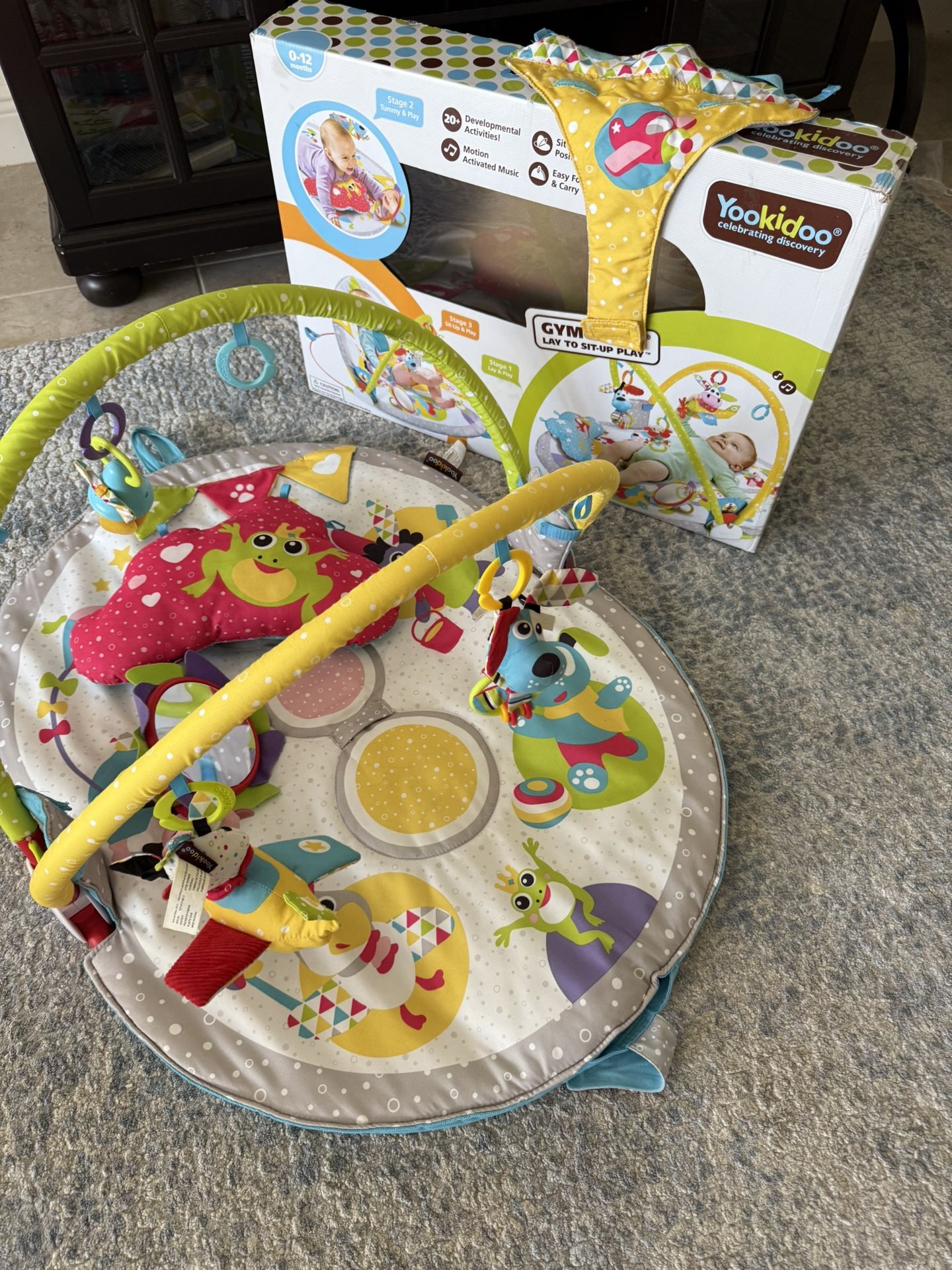 baby gym and play mat. Lay to sit up.