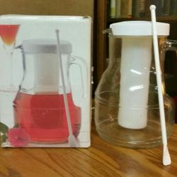 Mikasa Bonne Cuizine Ice Drink Carafe