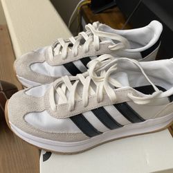 Women’s Adidas Shoes 