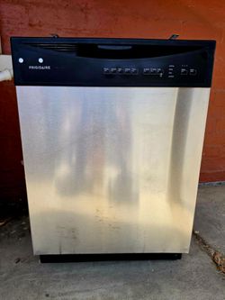 Dish washer