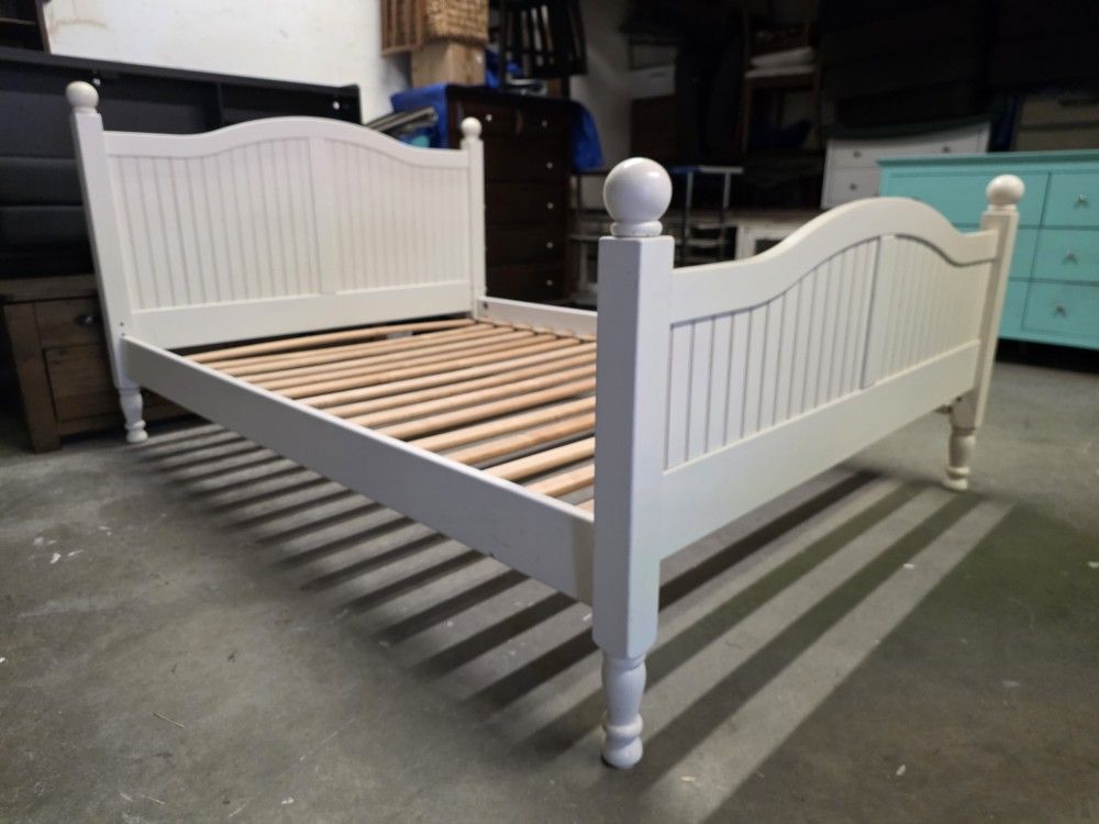 White Spindle Style Full Size Bed Frame