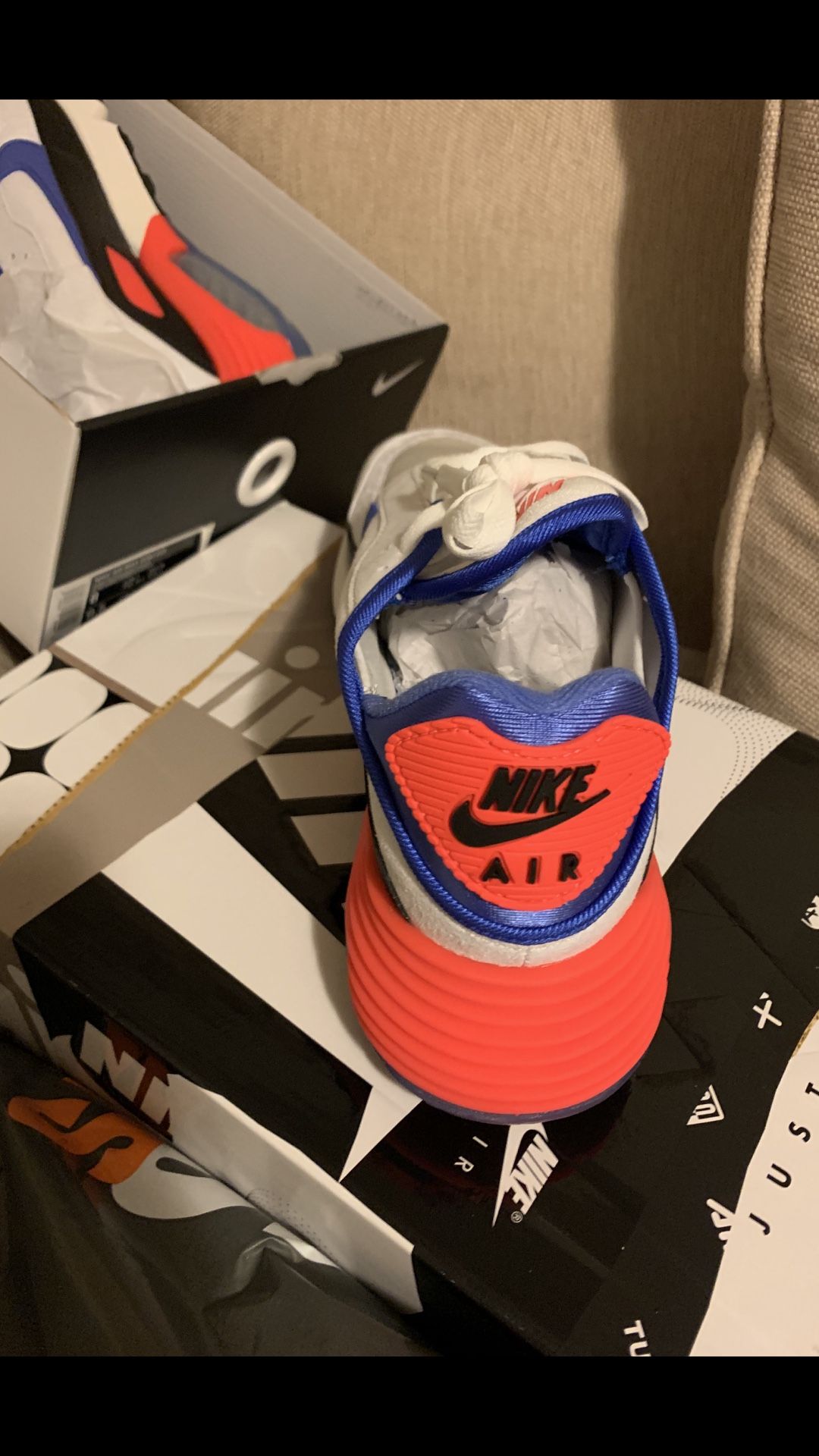 Nike Air Max Shoes Size 8 Men 9.5 Women